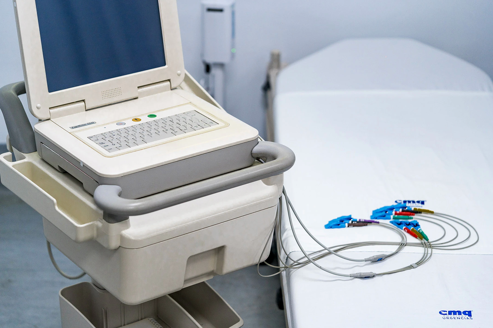 Electrocardiógrafo y máquina ECG para arrendamiento médico